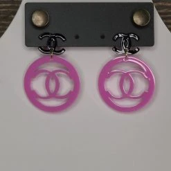 The Sparkling Spur Jewelry The Charlie Earrings Black Or Pink Round