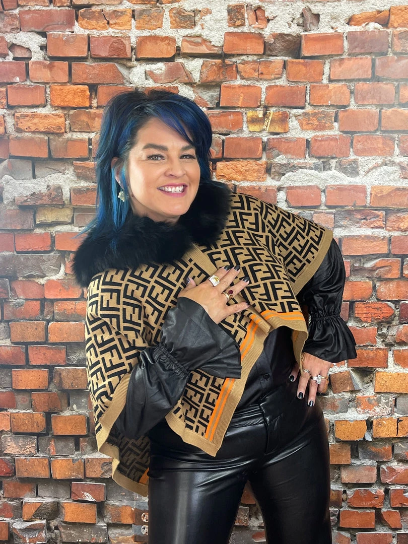 Brand new ๐ Oo La La Letter Pattern Short Cape With Fox Collar New Arrivals ๐ 6 Oo La La Letter Pattern Short Cape With Fox Collar New Arrivals