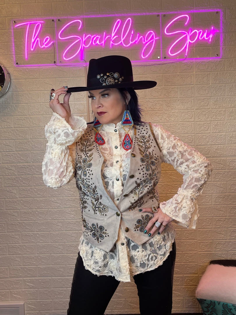 Hot Sale 🎁 Double D Ranch - Banff Collection Whiskey Jack Vest 🛒 4 Double D Ranch - Banff Collection Whiskey Jack Vest