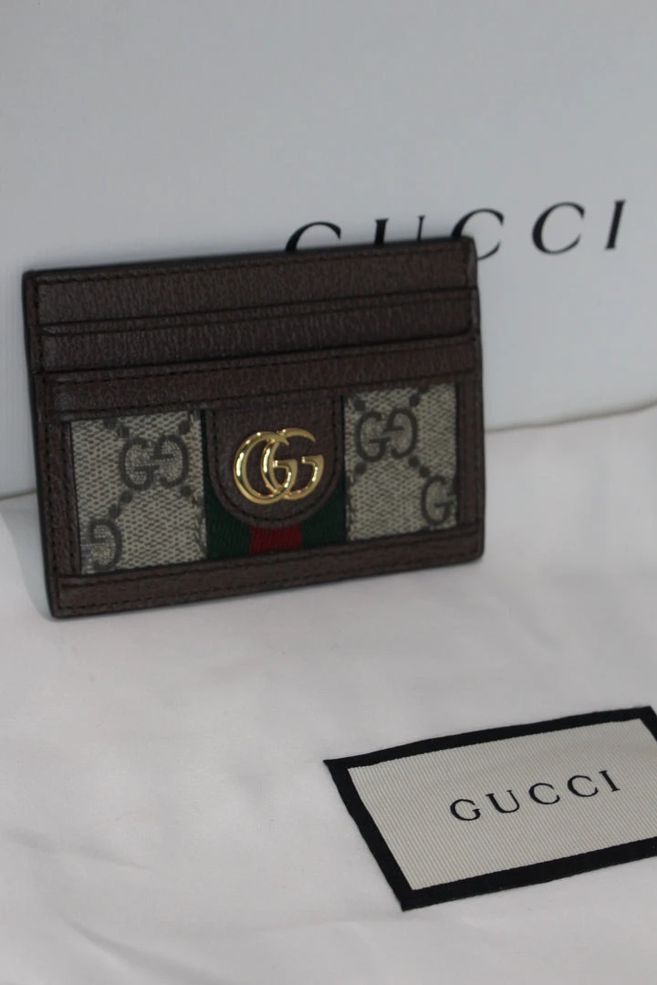 New โค๏ธ Gucci GG Credit Card Case TIFFIANY'S CLOSET ๐ 6 Gucci GG Credit Card Case TIFFIANY'S CLOSET