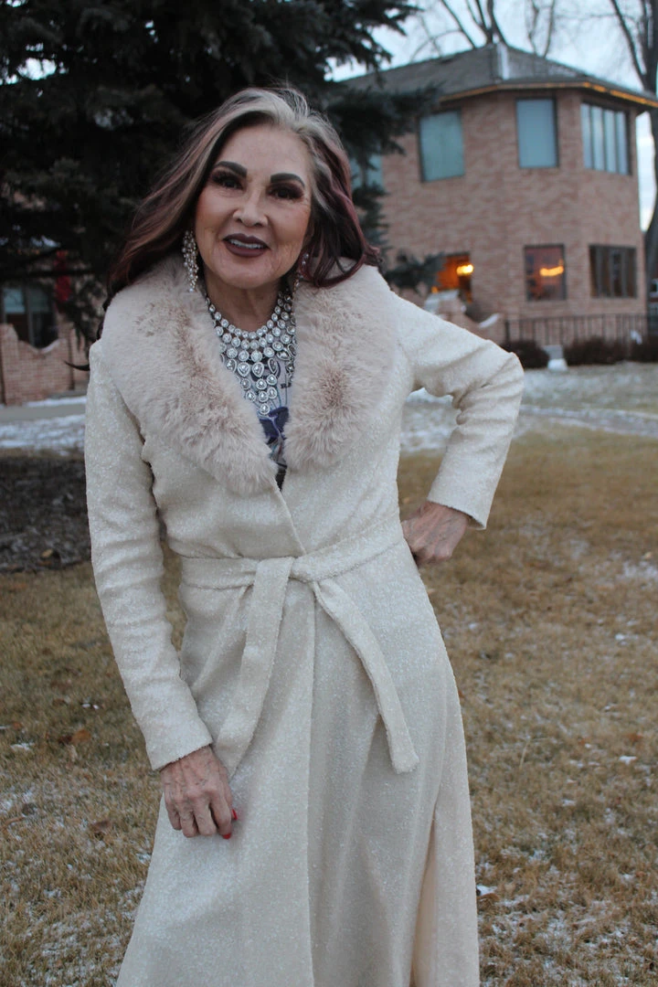 New 🔥 The Sparkling Spur Dazzling Long Sequined 🧥 Coat Jackets 🔔 6 The Sparkling Spur Dazzling Long Sequined Coat Jackets