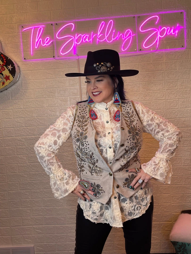 Hot Sale 🎁 Double D Ranch - Banff Collection Whiskey Jack Vest 🛒 5 Double D Ranch - Banff Collection Whiskey Jack Vest