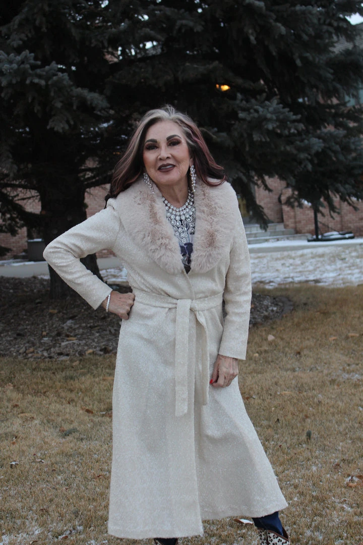 New 🔥 The Sparkling Spur Dazzling Long Sequined 🧥 Coat Jackets 🔔 9 The Sparkling Spur Dazzling Long Sequined Coat Jackets