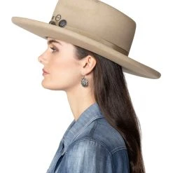 Promo ✔️ Double D Ranch - Adirondacks Trade Silver Hat Hats/Headbands/Scarves/Gloves ✨ 11 Double D Ranch - Adirondacks Trade Silver Hat Hats/Headbands/Scarves/Gloves