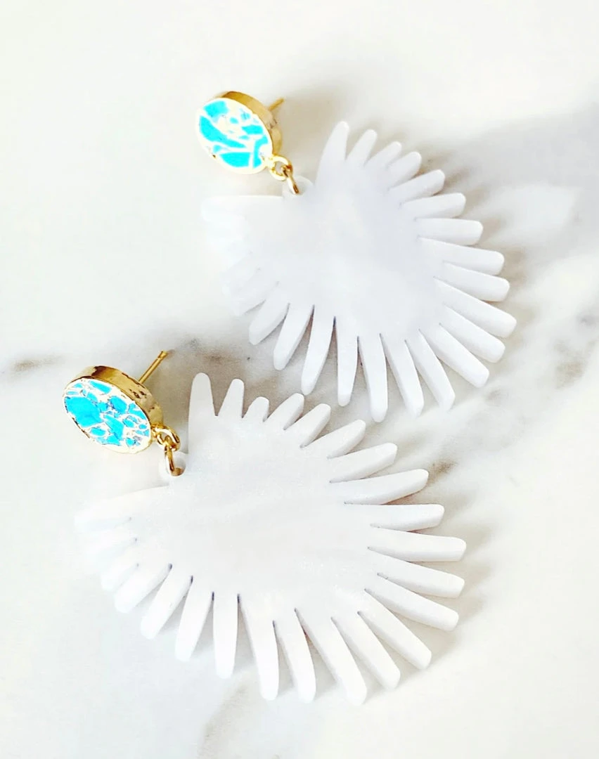 Deals ๐ Brianna Cannon Spray Palm Earrings - White Pearl Acrylic W/gold Plated Turquoise ๐คฉ 4 Brianna Cannon Spray Palm Earrings - White Pearl Acrylic W/gold Plated Turquoise