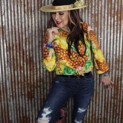 The Sparkling Spur Miss Dolce Vibes